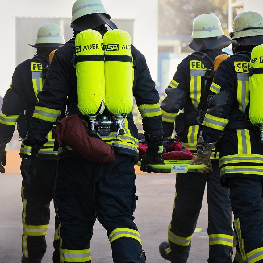 fire fighting, helm, firefighters, rescue, risk, delete exercise, respiratory protection, firefighting job, fire fighting, firefighters, firefighters, rescue, rescue, rescue, risk, risk, risk, risk, risk
